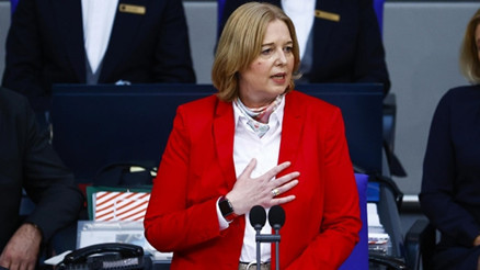 SPD Eş Başkanı Bas’a tepkiler yoğunlaştı