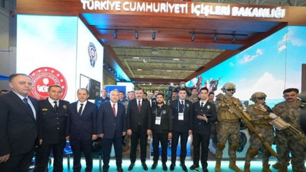 Bakan Çiftçiden SAHA 2026 paylaşımı: Yerli ve milli teknoloji vizyonumuzu daha ileriye taşımaya devam edeceğiz Bakan Çiftçiden SAHA 2026 paylaşımı: Yerli ve milli teknoloji vizyonumuzu daha ileriye taşımaya devam edeceğiz
