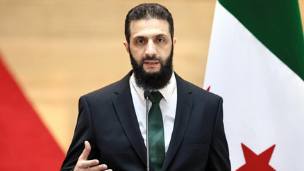 Ahmed Şara kardeşlerini görevden aldı