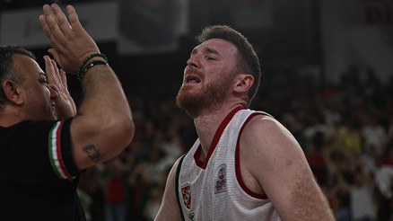 Karşıyaka Basketbol, son saniyede ligde kaldı