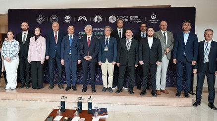 Mersin’de Akdeniz ve şehrin çevre ve iklim geleceği masaya yatırıldı Mersin’de Akdeniz ve şehrin çevre ve iklim geleceği masaya yatırıldı