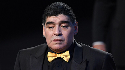 Maradonanın ölümündeki sır perdesi aralanıyor İki doktor hakim karşısında