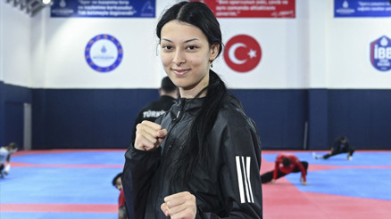 Milli tekvandocu Elif Sude Akgül, Avrupa şampiyonu oldu