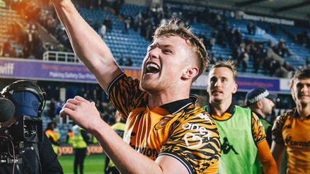 Hull Citynin rakibi Southamptonın kaderi salı gününe kadar belli olacak Hull Citynin rakibi Southamptonın kaderi salı gününe kadar belli olacak