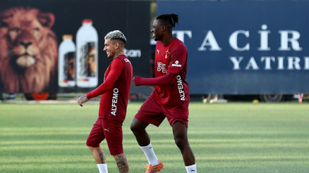 Şampiyon Galatasarayda Kasımpaşa maçı mesaisi