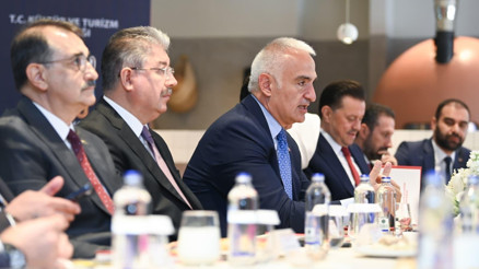Bakan Ersoy: Gastronomiyi turizm stratejisinin merkezine yerleştirdik