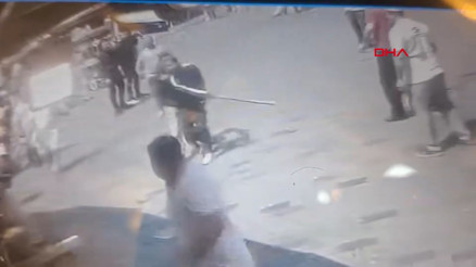 Taksim’de kazmayla esnafa saldıranlar meydan dayağı yedi
