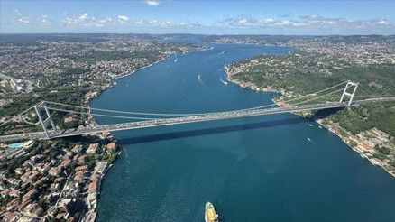 İstanbul Boğazında gemi trafiği çift yönlü kapatıldı