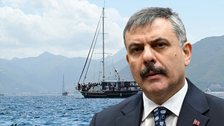 İçişleri Bakanı Çiftçiden Sumud açıklaması: Family isimli tekne Adrasan Koyuna intikal ettirildi İçişleri Bakanı Çiftçiden Sumud açıklaması: Family isimli tekne Adrasan Koyuna intikal ettirildi