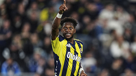 Fenerbahçede bir sezon daha, sonra ver elini Brezilya