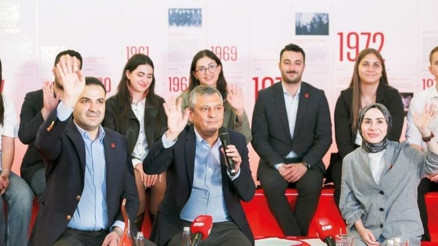 Özel gurbetçi gençlerle buluştu