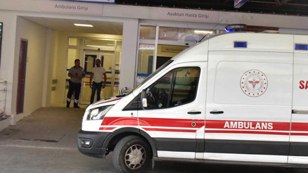 Belediye işçisi dehşet saçtı: Kadın memuru bıçakla yaraladı