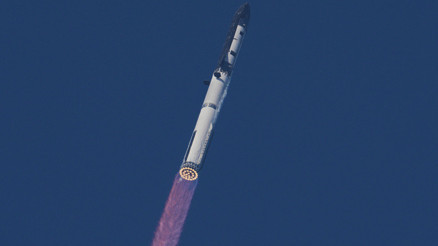 SpaceXin yeni Starshipi uzaya çıktı