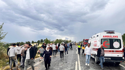 Manisada zincirleme kaza: 8 yaralı