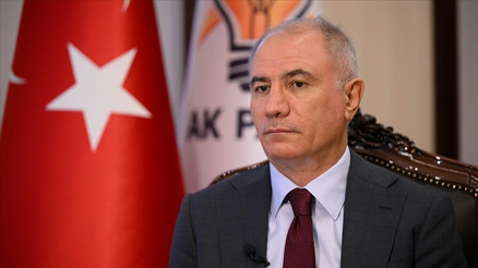 AK Parti Genel Başkanvekili Aladan TBMM önündeki sloganlara tepki