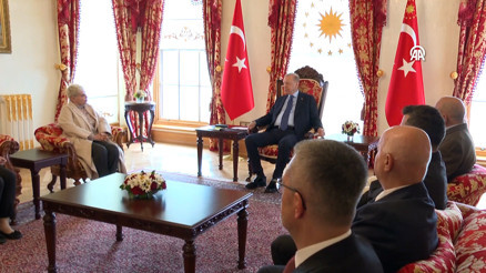 Cumhurbaşkanı Erdoğan, 27 Mayıs darbesi mağdurlarının ailelerini kabul etti