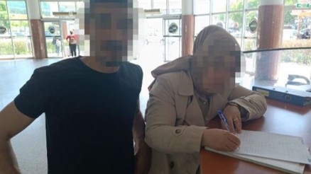 Bir anlık dalgınlık pahalıya mal oluyordu.... Bankta servet unuttu, altın dolu çanta polis tarafından bulundu