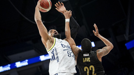 Fenerbahçe Beko, yarı finalde Anadolu Efesin rakibi oldu