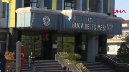 Son dakika... Buca Belediyesine operasyon: Belediye Başkanı Duman dahil 62 gözaltı kararı Son dakika... Buca Belediyesine operasyon: Belediye Başkanı Duman dahil 62 gözaltı kararı