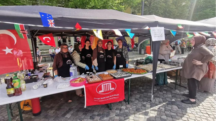 Schwerte’de kültürler buluştu: DİTİB Süleymaniye Camii festivale damga vurdu Schwerte’de kültürler buluştu: DİTİB Süleymaniye Camii festivale damga vurdu