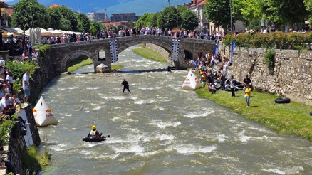 Prizren’de Bunarfest kapsamında rafting heyecanı yaşandı