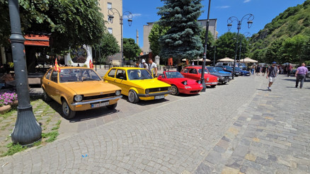 Klasik otomobiller Prizren’de görücüye çıktı