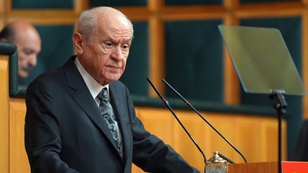 MHP Lider Bahçeli: Rahmi Koç’un hedef alınmasını doğru bulmuyoruz MHP Lider Bahçeli: Rahmi Koç’un hedef alınmasını doğru bulmuyoruz