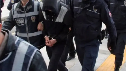 ATMler üzerinden akılalmaz tezgah: 102 bin dolarlık vurgun yaptılar | Eş zamanlı operasyonlarla yakalandılar