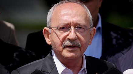 Kılıçdaroğlu ve eşini tehdit eden şüpheli tutuklandı Kılıçdaroğlu ve eşini tehdit eden şüpheli tutuklandı