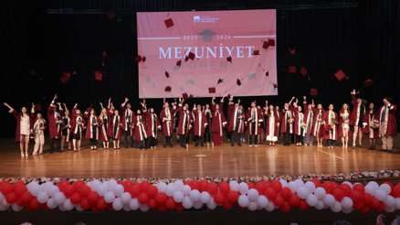Mezuniyet sevinci