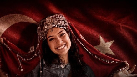 İletişim Başkanı Duran, şehit öğretmen Şenay Aybüke Yalçını andı