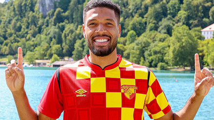 Göztepede Rhaldney gidiyor, Henrique geliyor