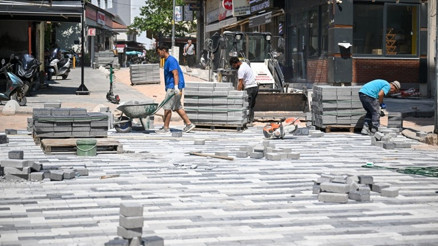 Bornova’nın kalbi yeniden doğuyor Bornova’nın kalbi yeniden doğuyor
