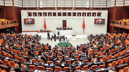 TBMMde bu hafta emniyet teşkilatıyla ilgili düzenlemeleri de içeren teklif görüşülecek