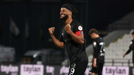 Manisa’nın gol makinesi paylaşılamıyor