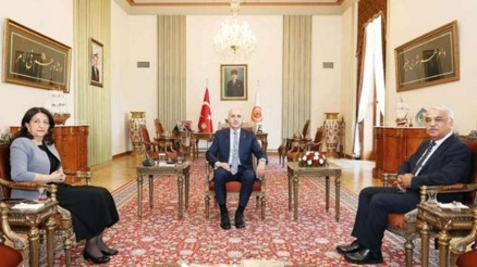 ‘Kod Yasa’ Görüşmesi… Kurtulmuş’a DEM Parti ziyareti