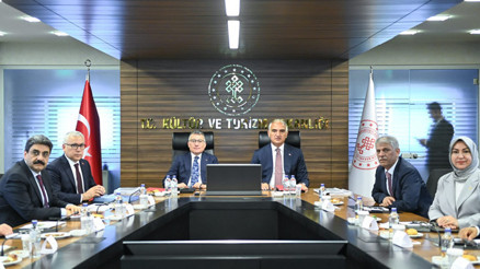 Bakan Ersoy sivas heyetini kabul etti Bakan Ersoy sivas heyetini kabul etti