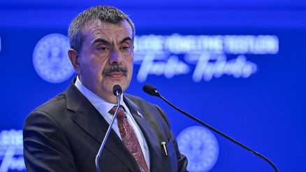 Bakan Tekin rakamları paylaştı: Dünyaya örnek gösterilecek bir altyapı sağladık | 2025-2026 eğitim-öğretim yılında 750 bin sınıfta ders yapıldı Bakan Tekin rakamları paylaştı: Dünyaya örnek gösterilecek bir altyapı sağladık | 2025-2026 eğitim-öğretim yılında 750 bin sınıfta ders yapıldı