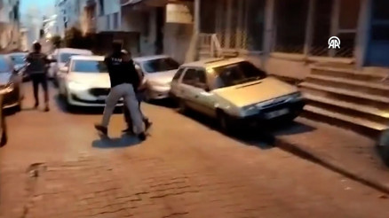 İstanbulda terör örgütü DEAŞ operasyonu: 15 zanlı yakalandı