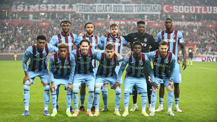 Premier Lig ekibinden Trabzonsporun yıldızına dev teklif Yönetimin kararı belli oldu