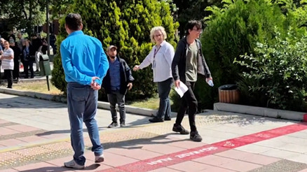 Adayı son anda sınava yetiştiren yakını: Koş, ben mi koşacağım peşinden