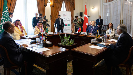 Dışişleri Bakanı Hakan Fidan, 4lü zirvede Mısır, Suudi Arabistan ve Pakistanlı mevkidaşlarıyla görüştü