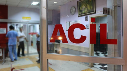 15 yaşındaki çocuk düğünü kana buladı… Çok sayıda kişi hastaneye kaldırıldı 15 yaşındaki çocuk düğünü kana buladı… Çok sayıda kişi hastaneye kaldırıldı