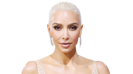 Kardashian sarışın oldu