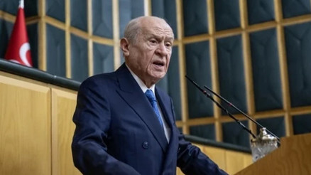 AB Türkiye’ye istikamet çizemez| Bahçeli sert konuştu: Hangi akılla bize ayar çekiyorlar Herkes ayağını denk alacak, haddini bilecek AB Türkiye’ye istikamet çizemez| Bahçeli sert konuştu: Hangi akılla bize ayar çekiyorlar Herkes ayağını denk alacak, haddini bilecek