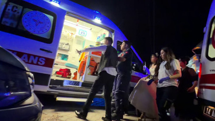 Düğünde kavga Damat dahil 3 kişi yaralandı