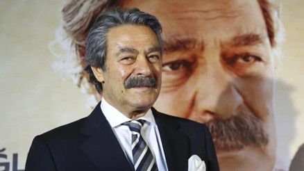 KADİR İNANIR KİMDİR KAÇ YAŞINDAYDI VE NEDEN ÖLDÜ || Usta oyuncu Kadir İnanırın hastalığı neydi, nereliydi, evli miydi, çocuğu var mıydı Acı haber geldi.... Türk Sinemasının usta oyuncusu Kadir İnanırın hayatı, biyografisi ve filmleri KADİR İNANIR KİMDİR KAÇ YAŞINDAYDI VE NEDEN ÖLDÜ || Usta oyuncu Kadir İnanırın hastalığı neydi, nereliydi, evli miydi, çocuğu var mıydı Acı haber geldi.... Türk Sinemasının usta oyuncusu Kadir İnanırın hayatı, biyografisi ve filmleri