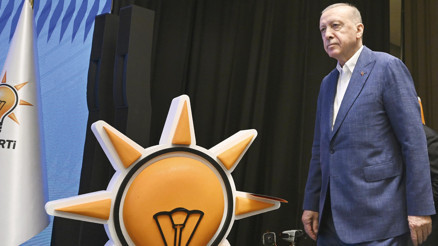 Erdoğan, AK Parti teşkilatına seslendi: Yorulan varsa kenara gelsin Erdoğan, AK Parti teşkilatına seslendi: Yorulan varsa kenara gelsin