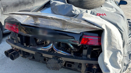 Kağıthane’de test sürüşünde lüks otomobille cipe çarpıp kaçtı