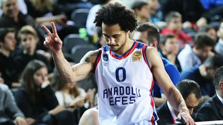 Larkin, Efesten Fenerbahçeye uçtu
